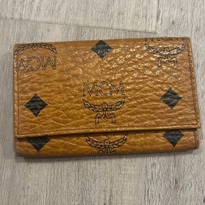 Prelove: Vintage MCM Keycase Card